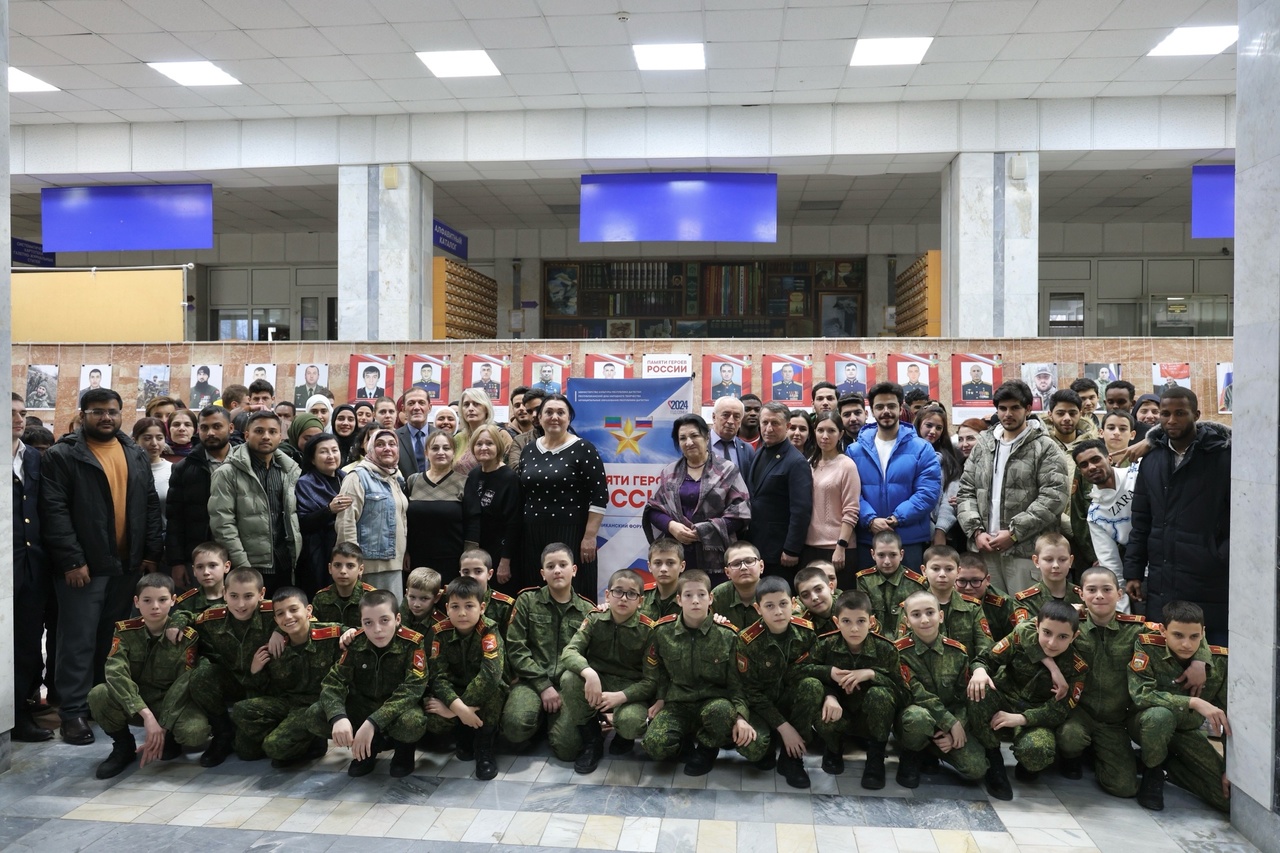 Открылся Республиканский форум-фестиваль и фотовыставка «Памяти героев России»