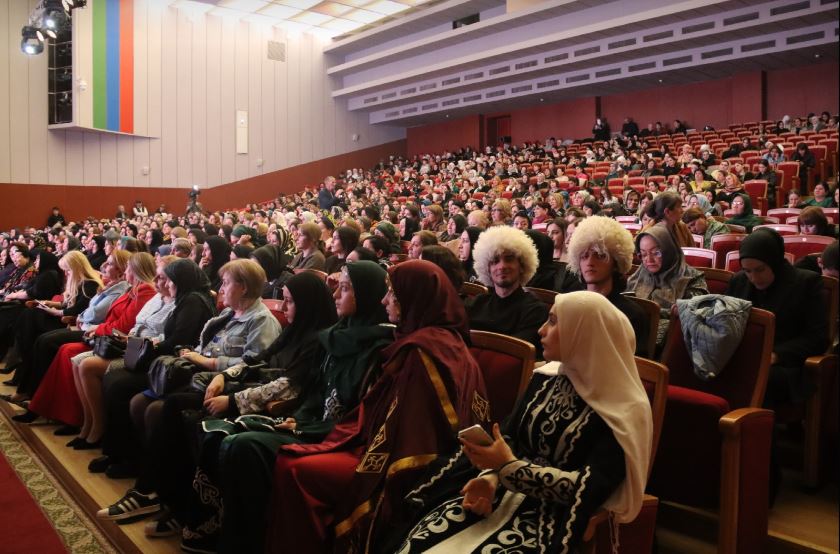 Форум «Я эти руки женские целую» прошел в Махачкале
