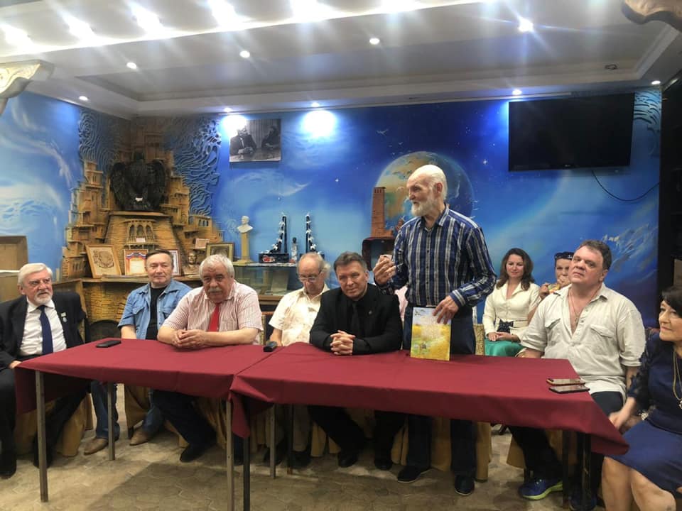 В Махачкалинской школе № 50 состоялось открытие XXXIV Международного Гамзатовского литературного фестиваля