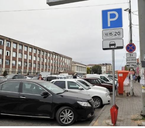 С 15 сентября в Махачкале откроются платные парковки