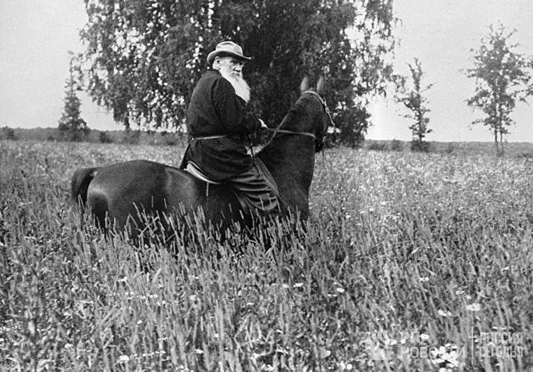 10 ноября 1910 г. Лев Николаевич Толстой навсегда покинул Ясную Поляну