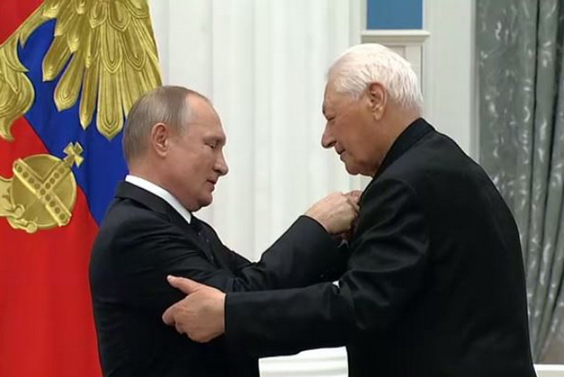 Магомедали Магомедову присвоили звание Героя Труда Российской Федерации