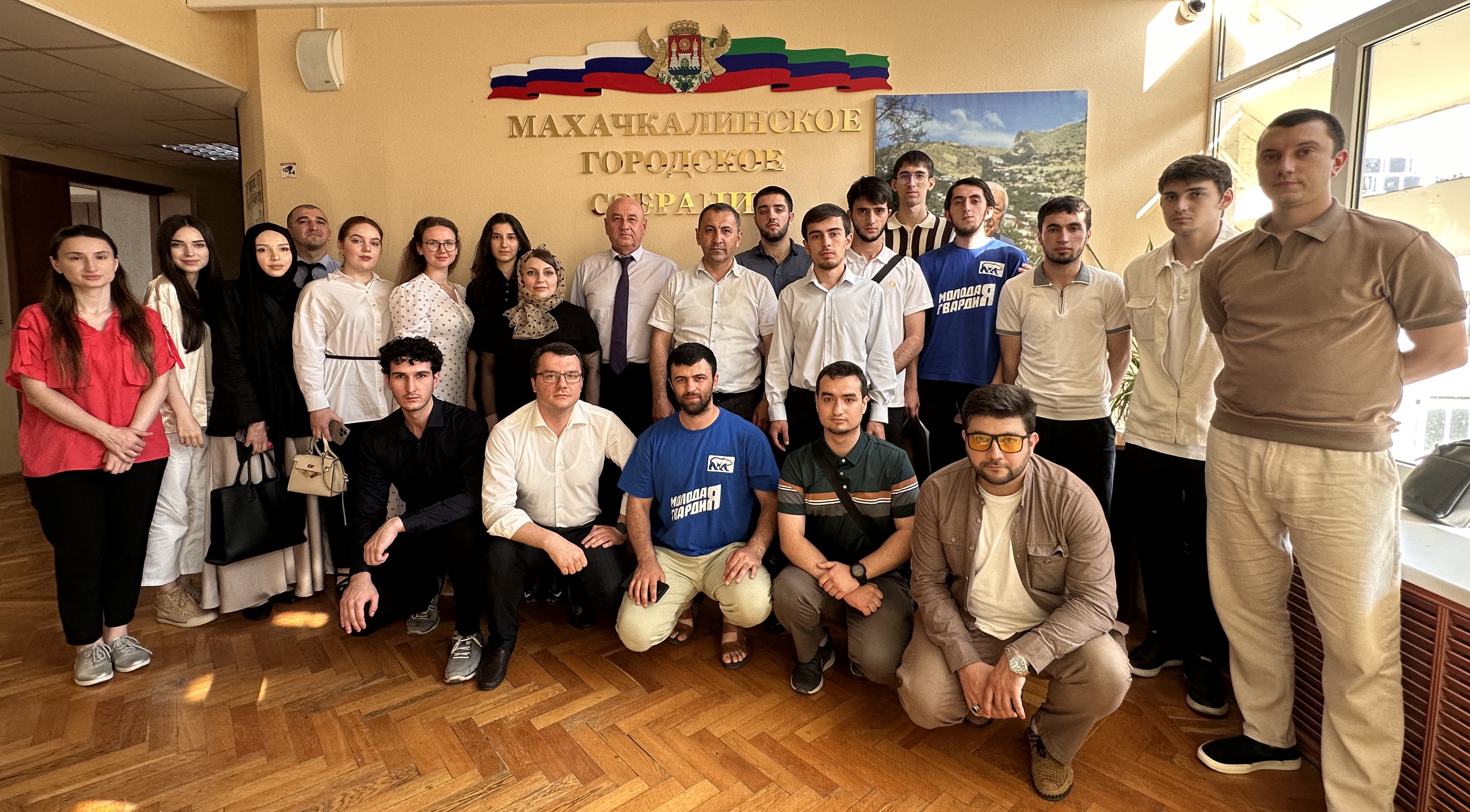 Участники проекта «ПолитЗавод» посетили Махачкалинское городское Собрание депутатов