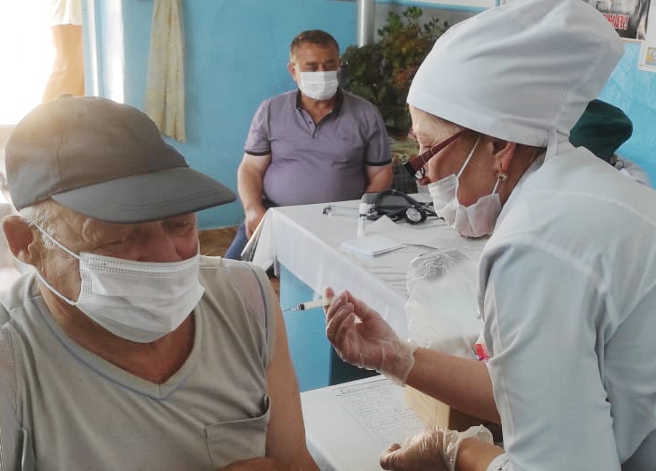 Вакцинация жителей отдалённых сел Кайтага