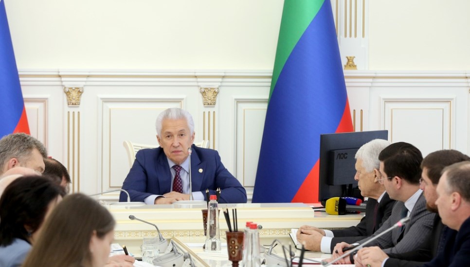 Владимир Васильев: "Нам нужно создать условия, чтобы из села люди не убегали"