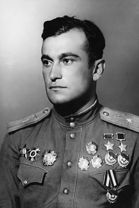 20 октября Дагестан отмечает 100-летний юбилей Амет-Хана Султана и 113-летие со дня рождения Магомеда Гаджиева