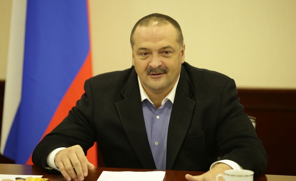 Сергей Меликов поздравил женщин с праздником 8 марта