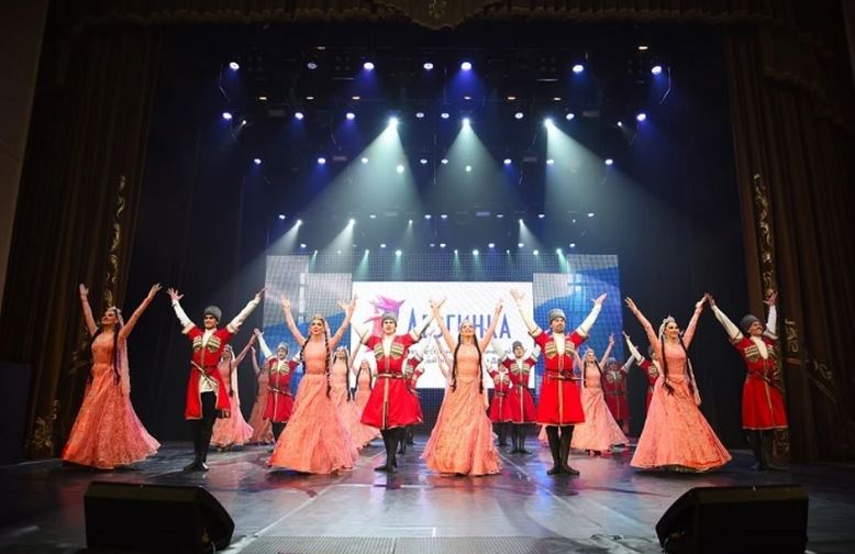 "Лезгинка" выступила в Донецке, Мелитополе и Геническе