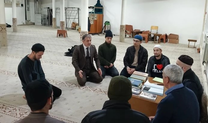 Миннац Дагестана проводит семинары для учащихся духовных образовательных организаций республики
