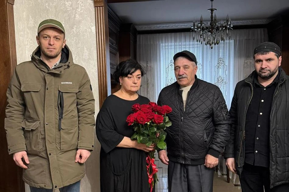 В Ставропольском крае навестили мать Героя России и вдову полковника, погибшего в зоне СВО