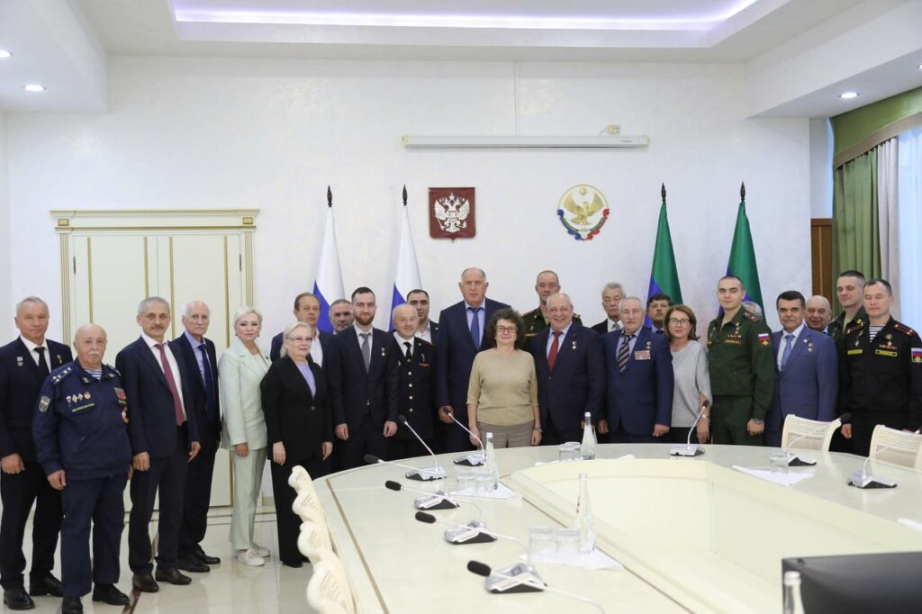 Участники Всероссийской патриотической акции «Вахта Героев Отечества» посетили Дагестан
