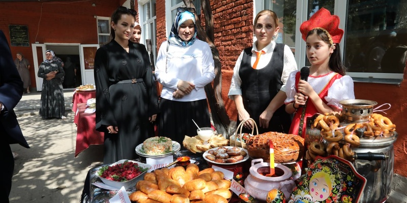 Фестиваль национальной кухни провели в Хасавюрте в преддверии Дня единства народов Дагестана