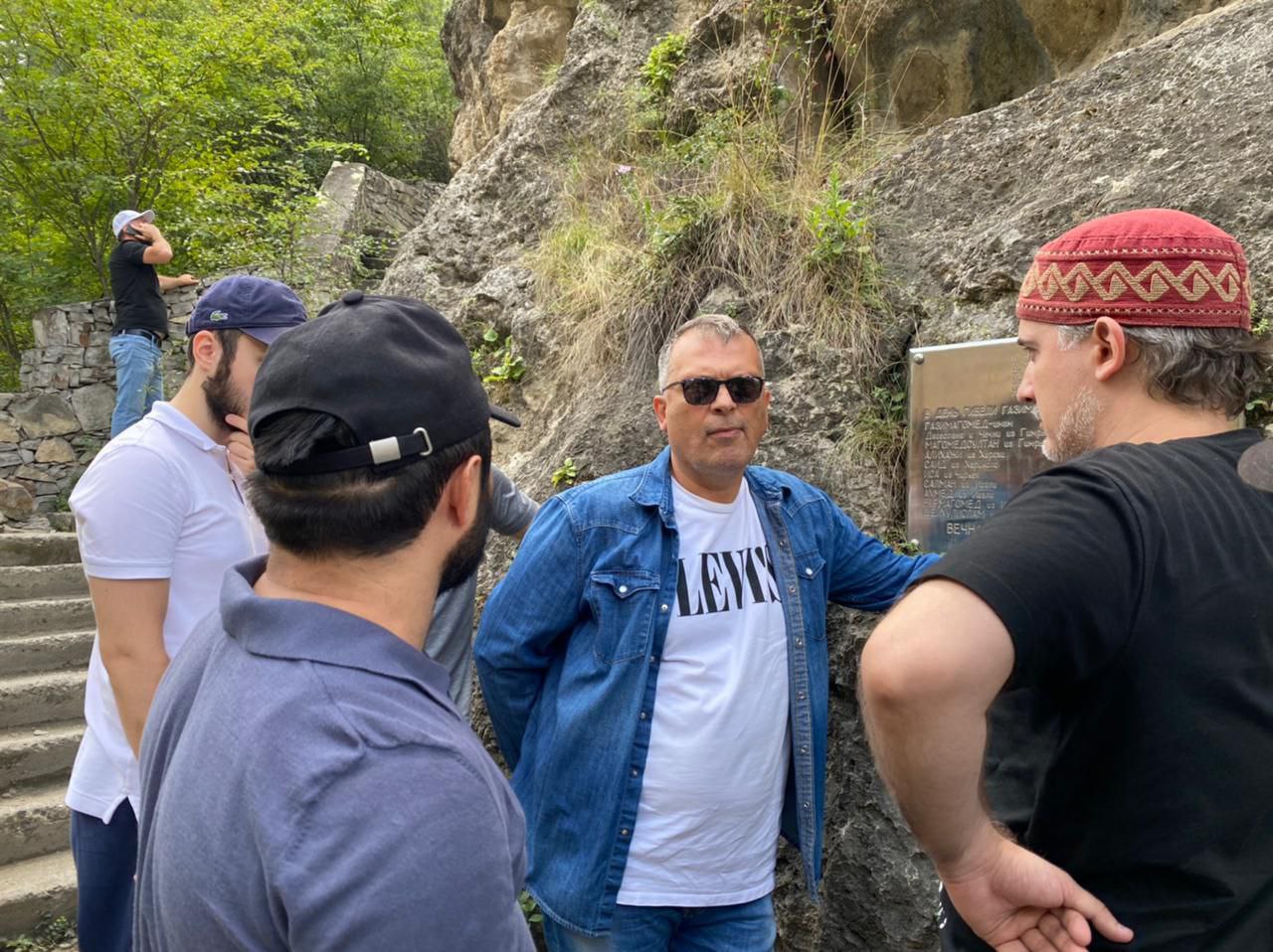 Сценарист популярного сериала "Эртугрул" приехал в Дагестан