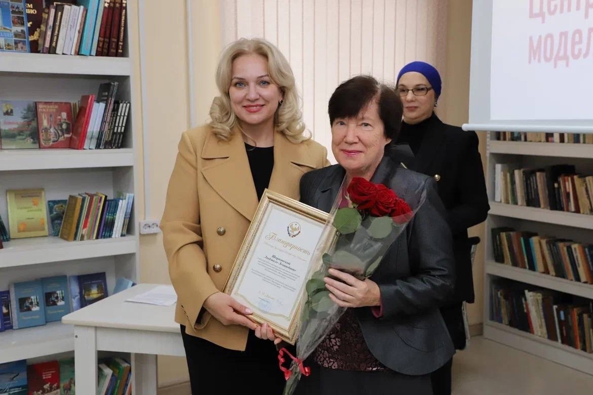 Библиотека имени Льва Толстого в Кизляре открылась после модернизации в рамках нацпроекта "Культура"
