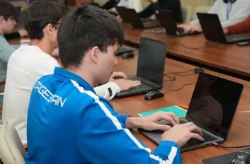 Дагестанская команда победила в соревнованиях по программированию