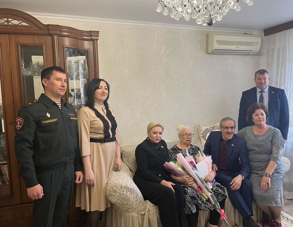 Депутаты поздравили ветеранов
