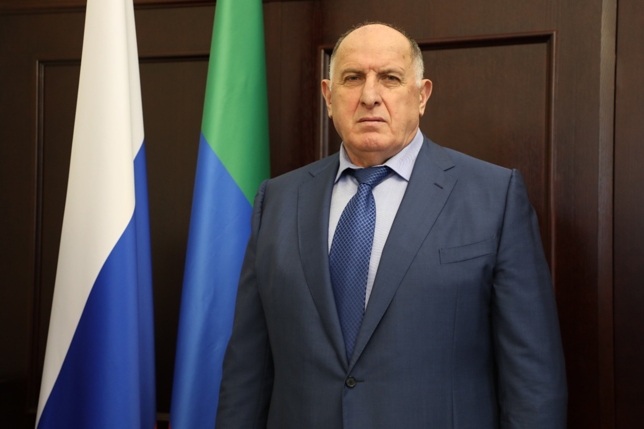 Премьер-министр Дагестана Абдулмуслим Абдулмуслимов поздравил жителей республики с Днём единства народов Дагестана