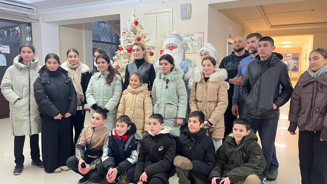 Дети из Дербентского района приехали на экскурсию в столицу республики