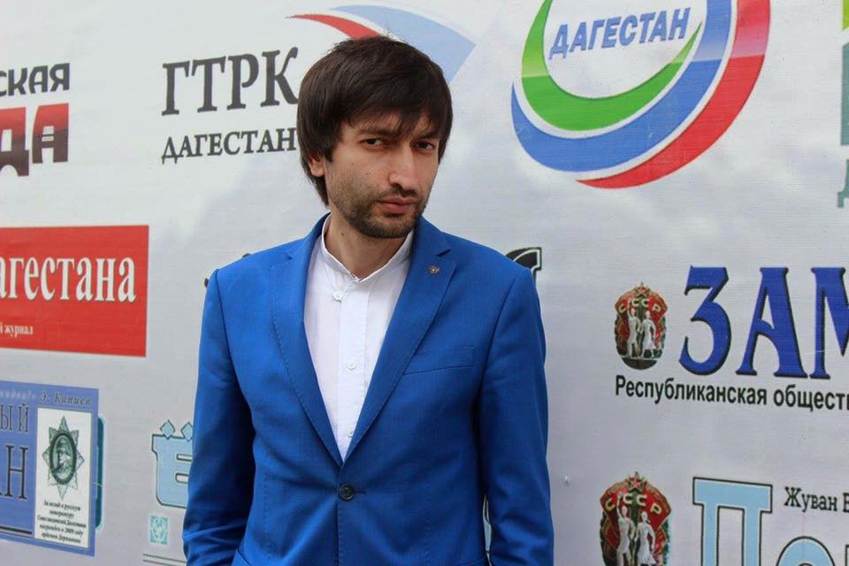 Главред даргинской газеты "Замана" Арсен Юсупов обратился к жителям Дагестана.