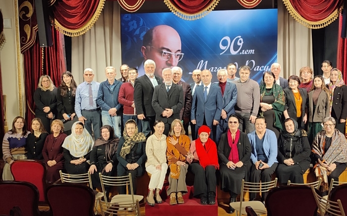Литературный вечер памяти «Вся отчизна с тобой...», посвящённый 90-летию со дня рождения народного писателя Дагестана Магомед-Расула, прошел в Театре поэзии