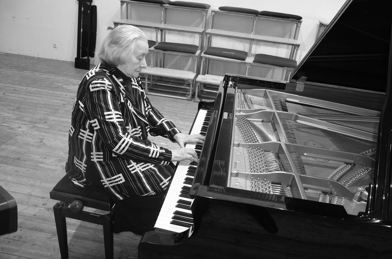 Сегодня исполнилось 85 лет со дня рождения народной артистки Дагестанской АССР Рены Зияудиновны Эфендиевой