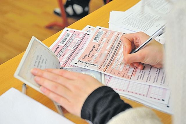 По 100 тысяч рублей получат дагестанские выпускники, набравшие по итогам ЕГЭ от 95 баллов по двум и более предметам.
