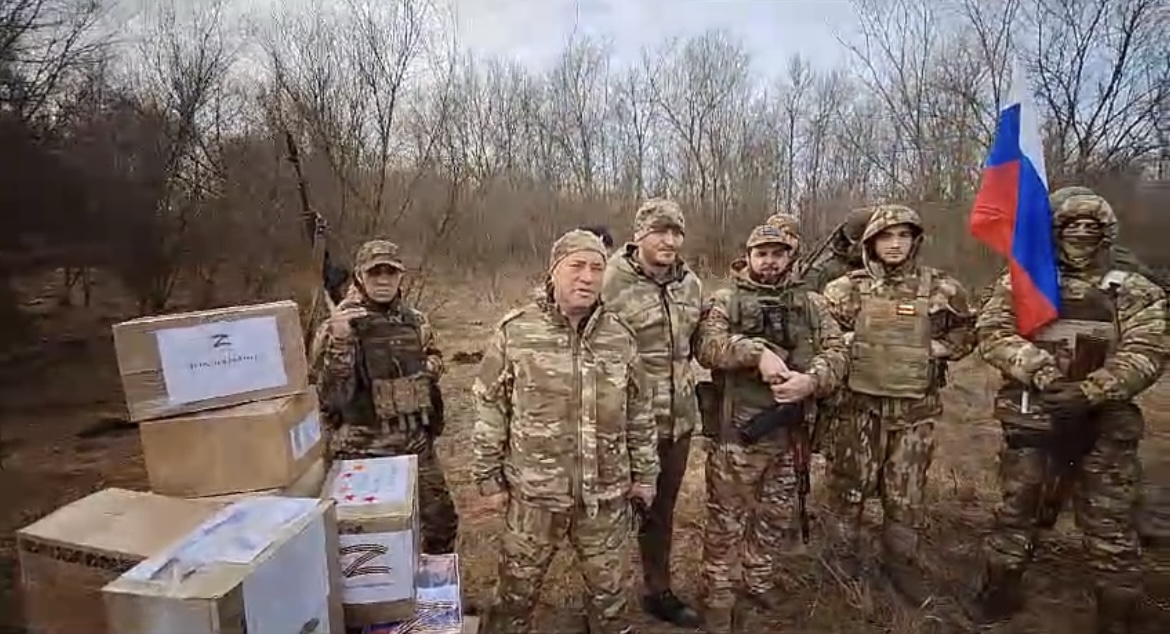 Гуманитарную помощь от фонда "Инсан" в зону СВО сопроводила мама бойца