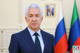 Глава Дагестана Владимир Васильев поздравил медицинских работников с профессиональным праздником