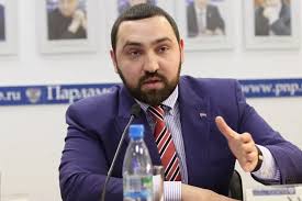 Депутат Хамзаев призвал не превращать бытовые вопросы в нагнетание ситуации вокруг Дагестана