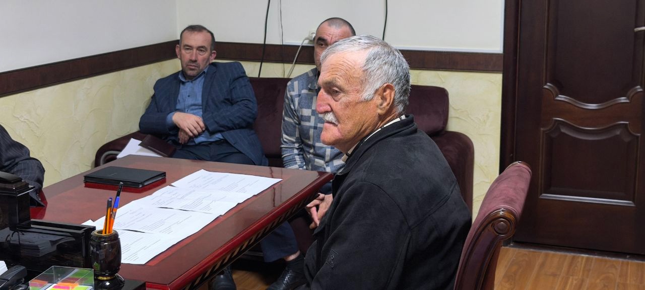 Глава Минэнерго Дагестана Марат Шихалиев провел выездной прием граждан в Акушинском районе