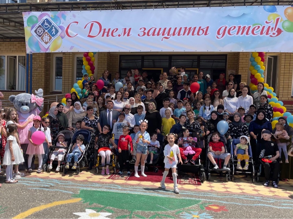 День защиты детей отметили в учреждениях Минтруда РД