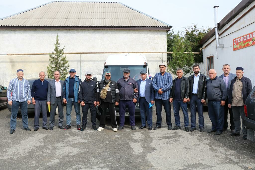 Первые добровольцы вступают в добровольческий батальон «Каспий» в Казбековском районе