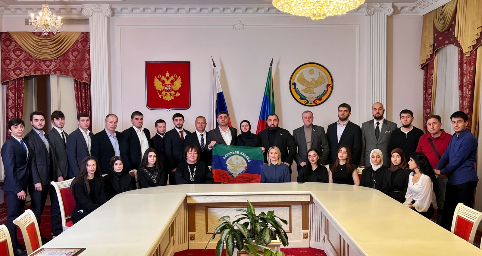 Депутат Хамзаев встретился с руководителями дагестанских студенческих сообществ в Москве