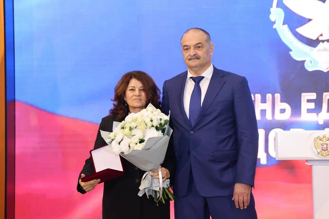 Сувайнат Кюребекова стала первой табасаранкой, получившей высокое звание «Народный поэт Дагестана»