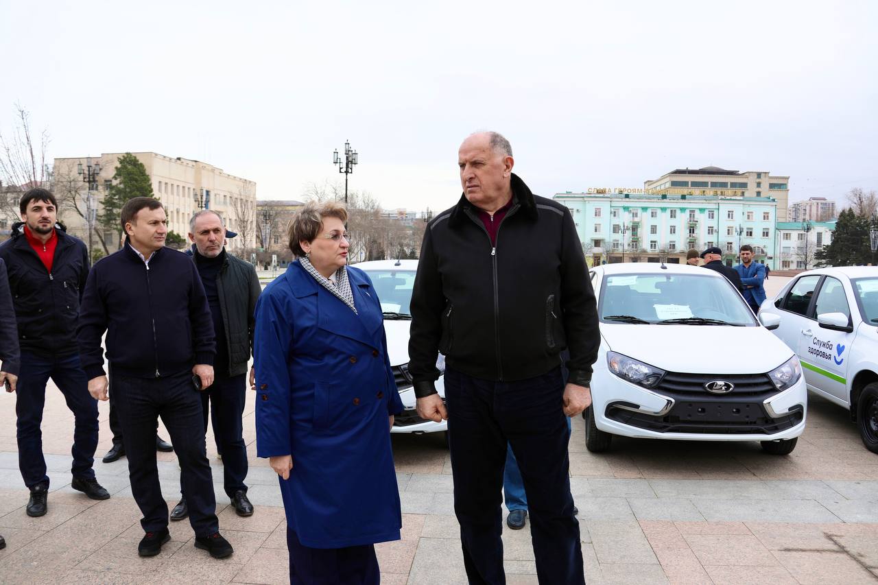 Дагестан получил 42 единицы нового санитарного автотранспорта
