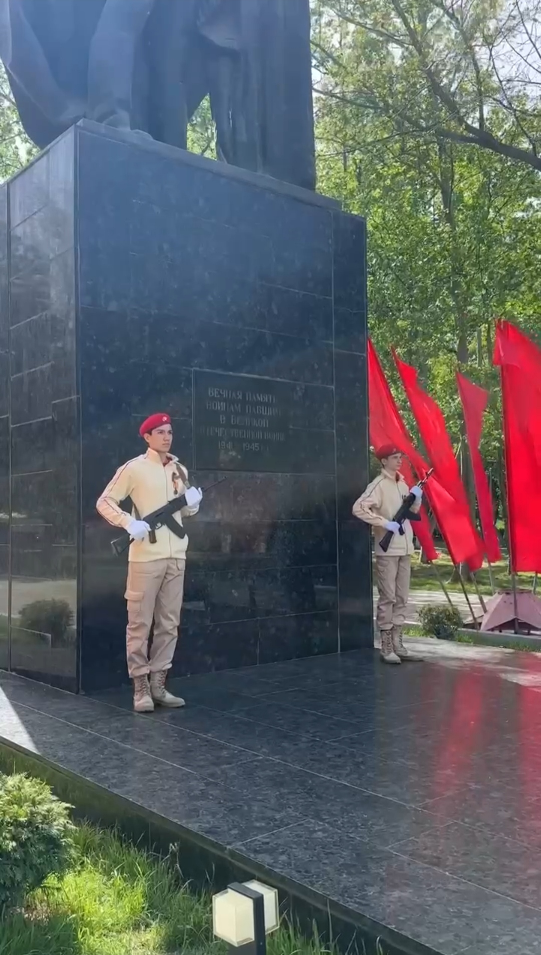 В Дагестане стартовал Почетный караул «Пост №1»