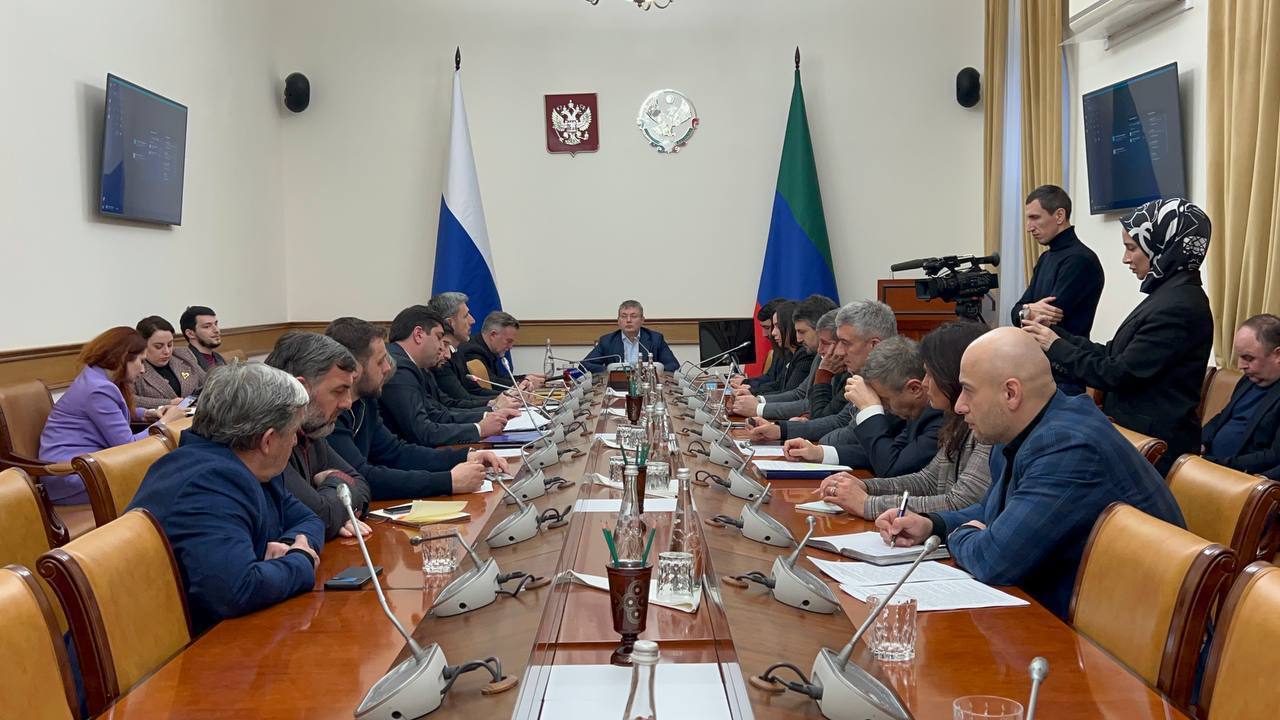 В Правительстве республики обсудили проблемы в сфере ЖКХ