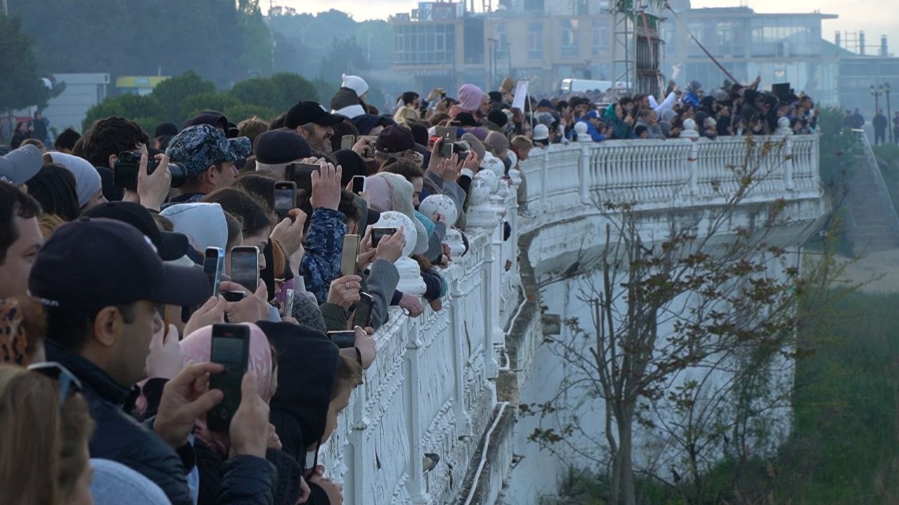 Каспийск отметил 80-летие Победы масштабным фестивалем "Знамя Победы"