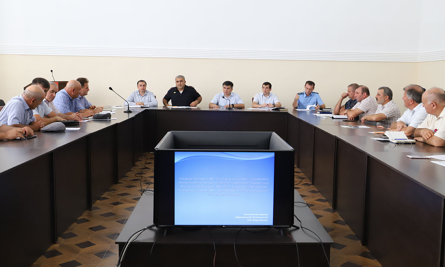 В Табасаране обсудили антитеррористическую защищённость школ в новом учебном году