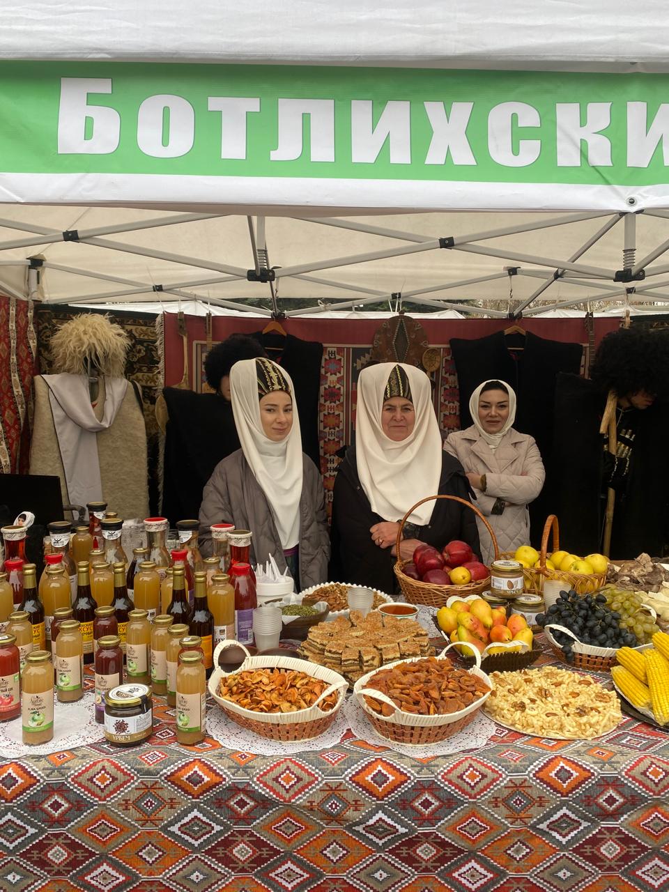 Ярмарка достижений АПК состоялась на Центральной площади Махачкалы