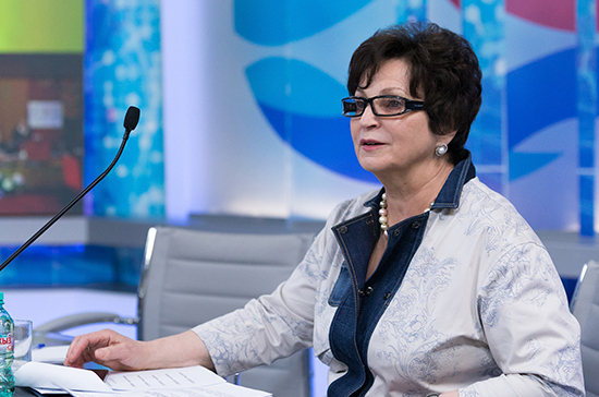 Председатель Союза женщин России Екатерина Лахова обратилась к Елене Зеленской, обвинившей россиянок в поощрении насилия, с призывом образумиться и сказать правду.