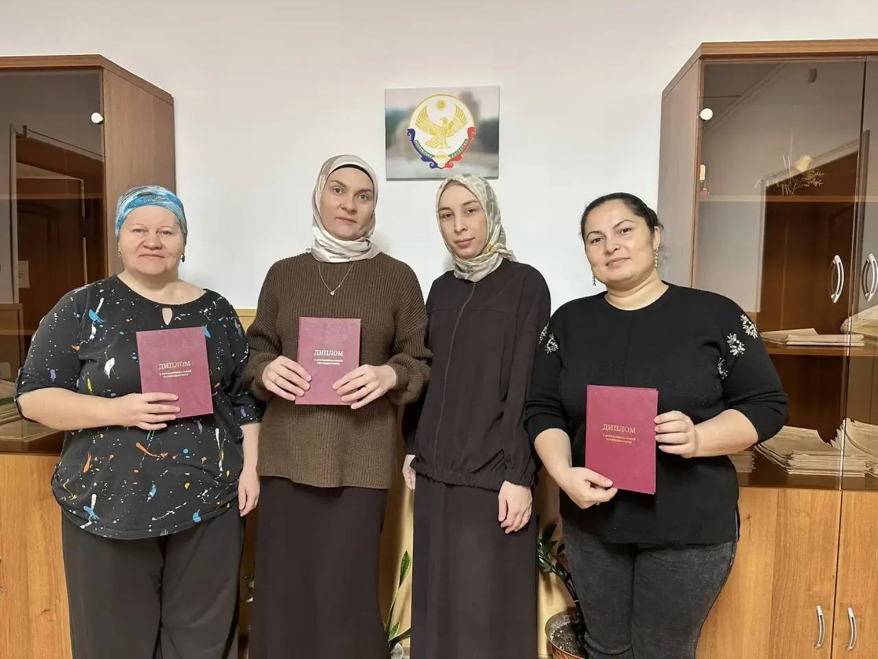 Свидетельства об окончании обучения в рамках национального проекта «Кадры» вручили в Кизилюртовском районе