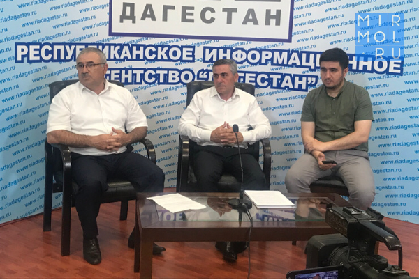 Всероссийский полумарафон «Забег.РФ» в Махачкале