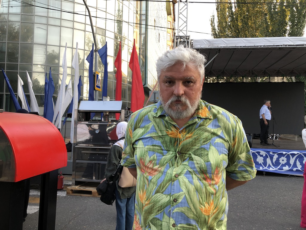 Известный ресторатор, муж Ларисы Гузеевой Игорь Бухаров побывал на гастрономическом фестивале в Махачкале