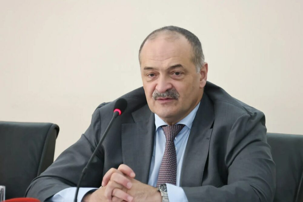 Сергей Меликов поручил создать в Дагестане Патриотический молодежный центр