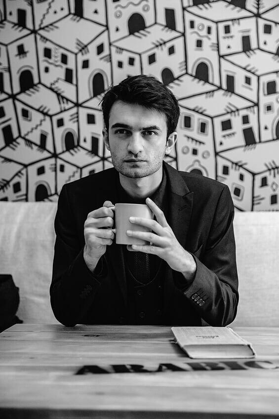 Молодой дагестанский поэт стал финалистом поэтического конкурса «Мцыри»