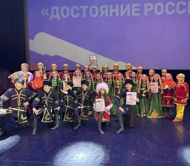 Триумф дагестанского танца: ансамбли «Салам» из Махачкалы и Каспийска завоевали Гран-при и первые места в Москве
