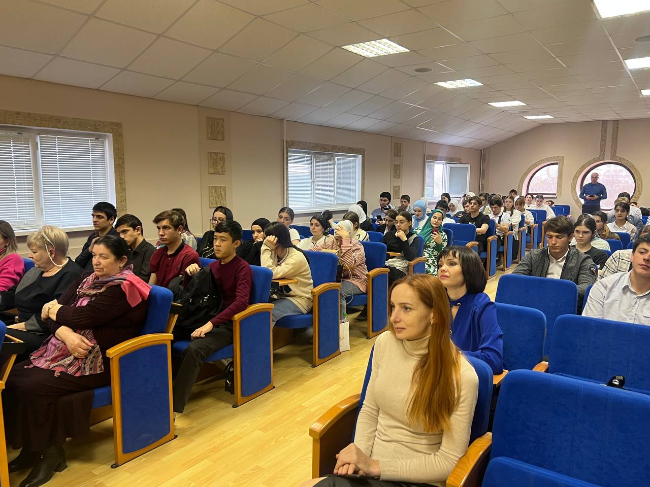 В учебных заведениях Кизляра прошли семинары по проектам "Мирный Дагестан" и "ИнтернетБЕЗопасность"