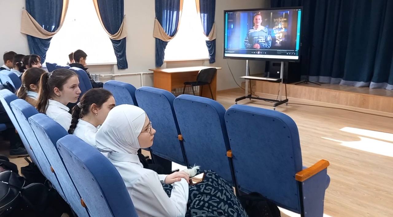 Школьники Дагестана обсудили основы медиаграмотности