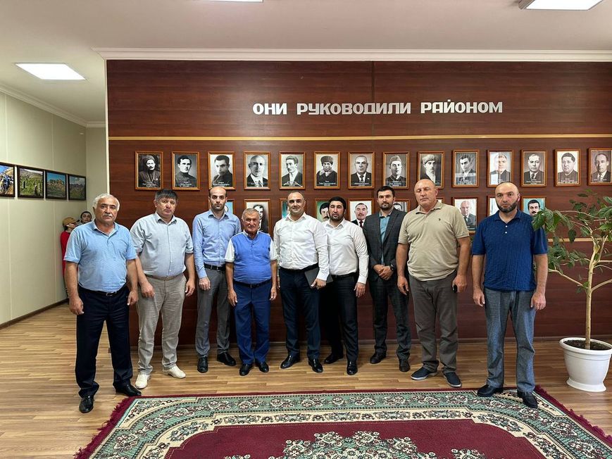 Министр цифрового развития Юрий Гамзатов посетил с официальным визитом Лакский район